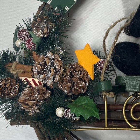 Holiday Elegance Santa Snowman Welcome Wreath Sleigh Design New - Picture 3 of 9